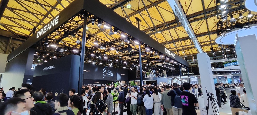 展厅里的绿植怎么养？选对品种比天天浇水重要